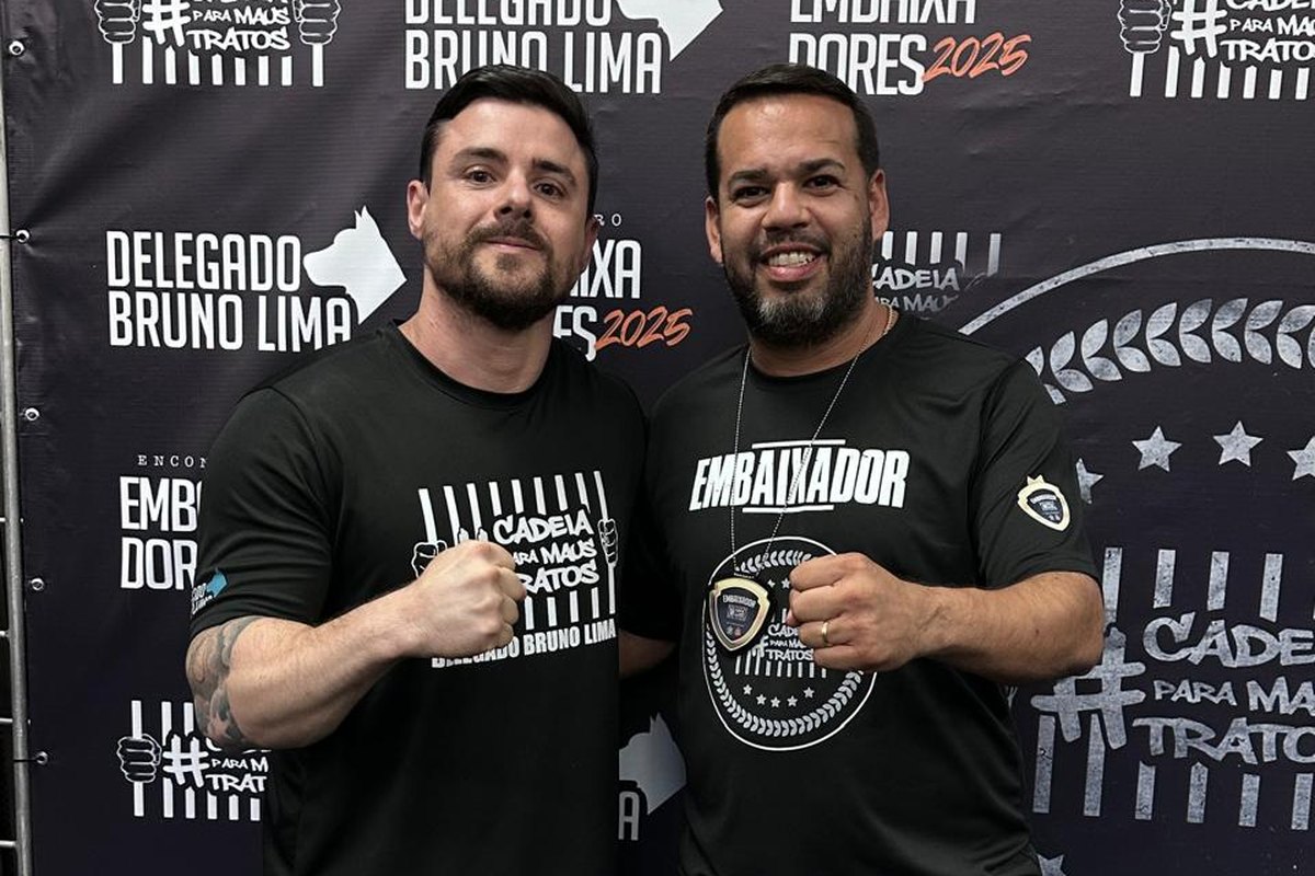 Alan Leal com o Delegado Bruno Lima no Encontro de Embaixadores